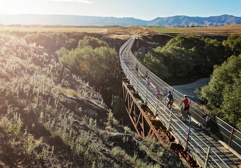 The Otago Central Rail Trail starts or finishes at the end of the Taieri Gorge Railway