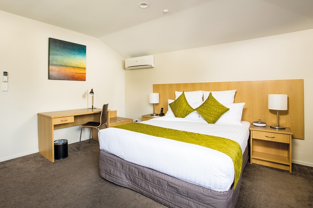 Image of a double room at Greenlane Suites, Auckland