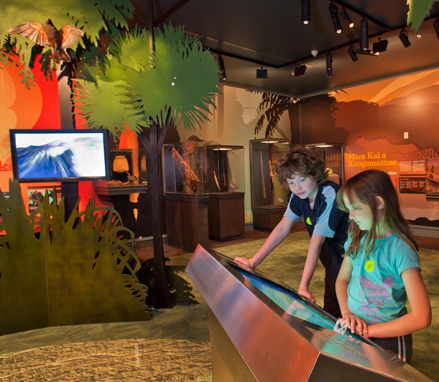 Kids enjoying the exhibitions at the Rotorua Museum. Image credit: David Hamilton Photography via Rotorua Museum
