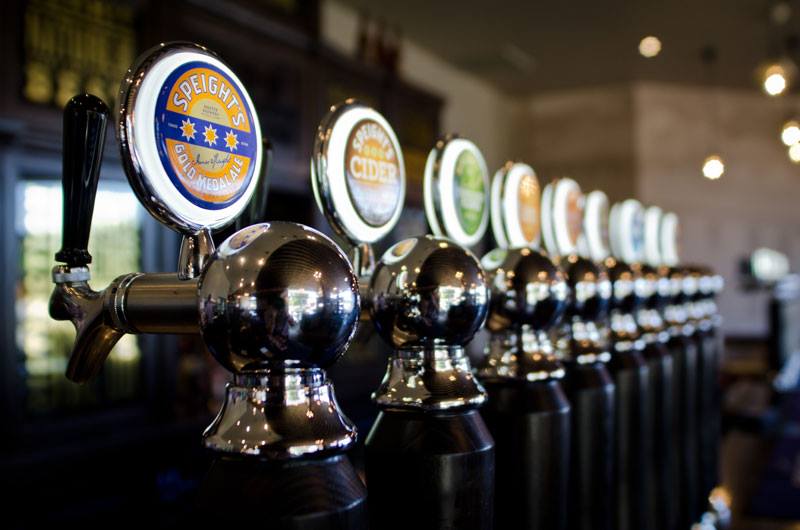 Image of the Speight's Ale pumps in a bar