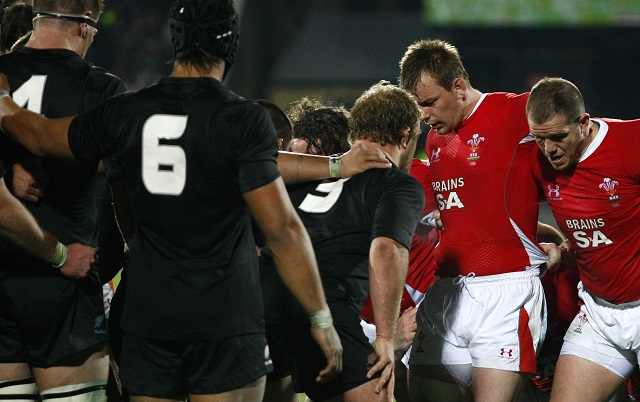 Wales prepare to pack a scrum. Rugby Union International Tests Match. Steinlager Series, New Zealand All Blacks v Wales, Carisbrook, Dunedin, New Zealand. Saturday 19th June 2010. Photo: Simon Watts/PHOTOSPORT