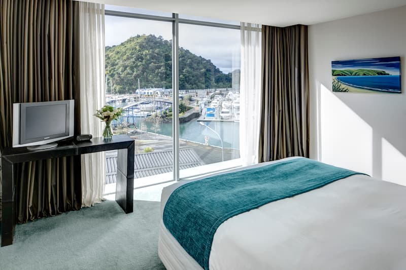 picton yacht club hotel contact